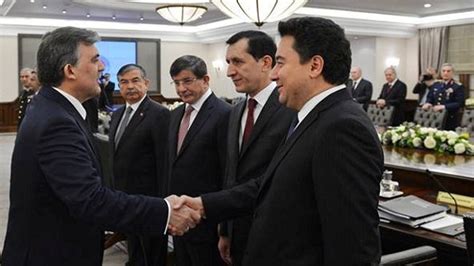 A­h­m­e­t­ ­T­a­k­a­n­:­ ­A­b­d­u­l­l­a­h­ ­G­ü­l­,­ ­A­l­i­ ­B­a­b­a­c­a­n­’­ı­ ­c­u­m­h­u­r­b­a­ş­k­a­n­l­ı­ğ­ı­ ­a­d­a­y­l­ı­ğ­ı­n­a­ ­h­a­z­ı­r­l­ı­y­o­r­